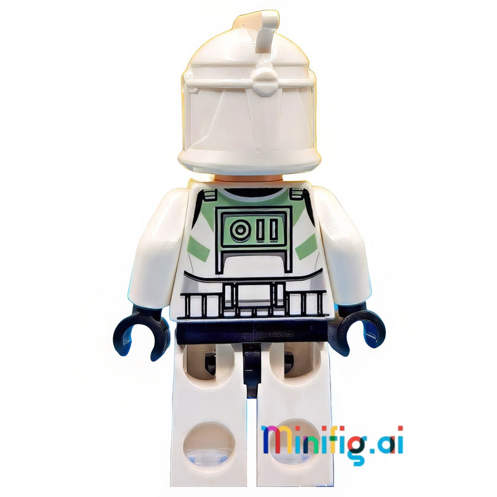 LEGO Star Wars Sand Green Clone Trooper Minifigure with Blaster from set 7913, Rear View, sw0298, B004KEIE96