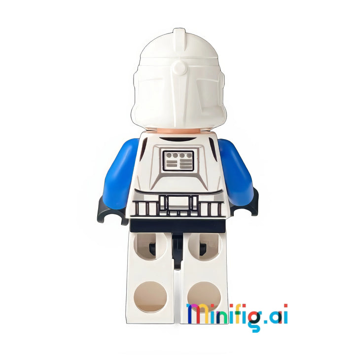 LEGO Star Wars 501st Clone Trooper brings elite combat power! Authentic armor design, distinctive markings, and military gear. Perfect for Clone Wars displays.